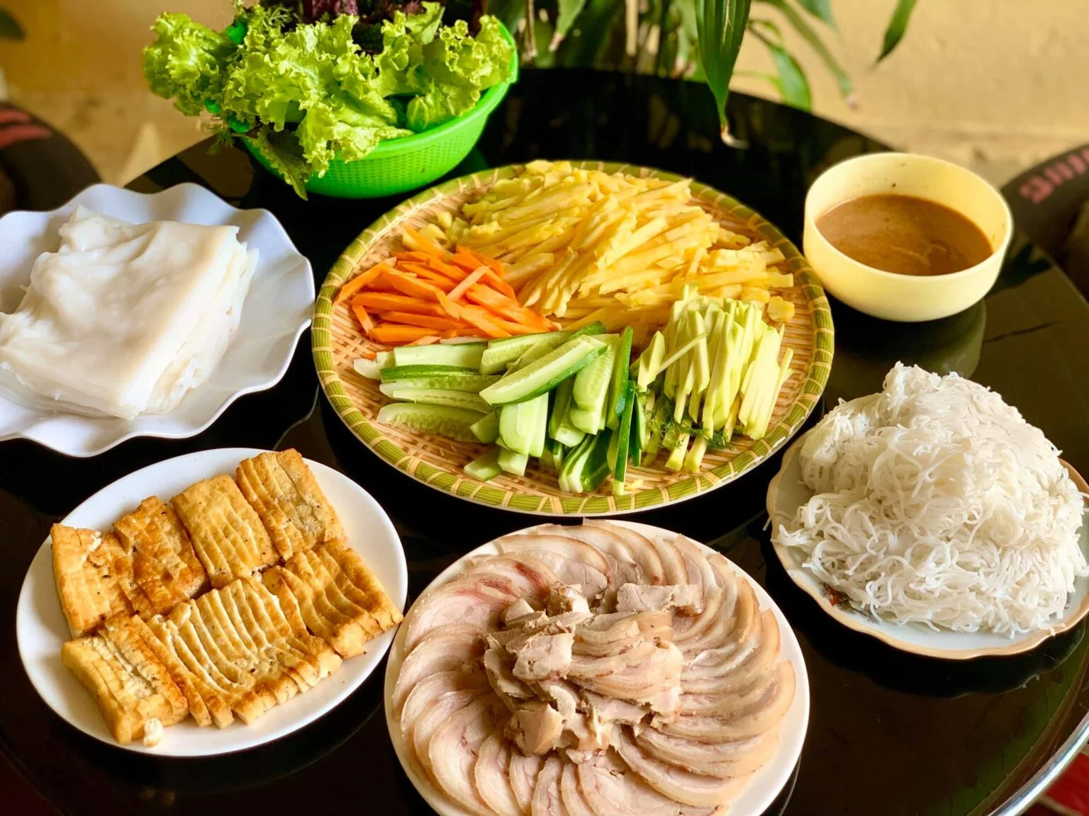 10 món ăn đêm ngon nhất dễ làm – Ăn khuya mà không sợ tăng cân